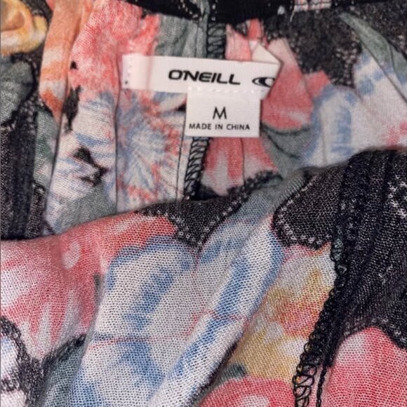 Oneill floral dress Medium - Picture 7 of 7